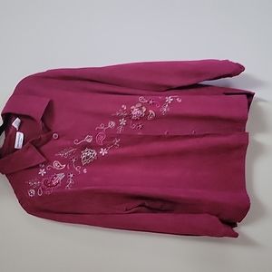 3/$12 pretty burgandy embroidered suede like button front top 2X